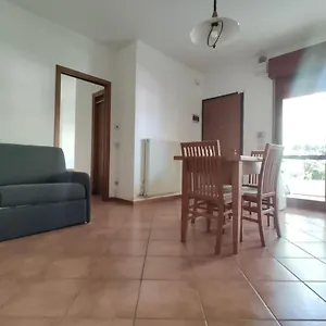  Appartamento San Silvestro - 100 Mt Dal Mare - 150 Mt Da Piazza Mazzini